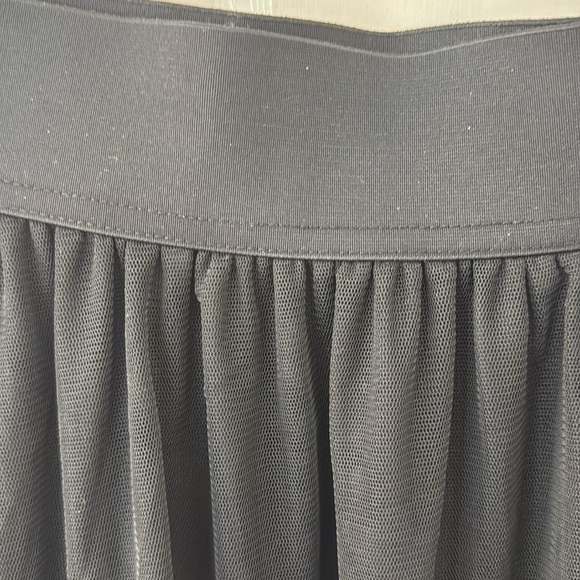 Boden tulle full midi skirt size 8 black - Picture 2 of 4